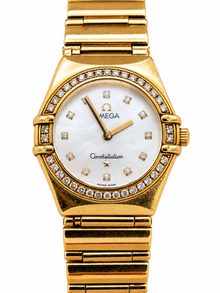 Omega Constellation – Tons dorés, cadran clair et détails sertis