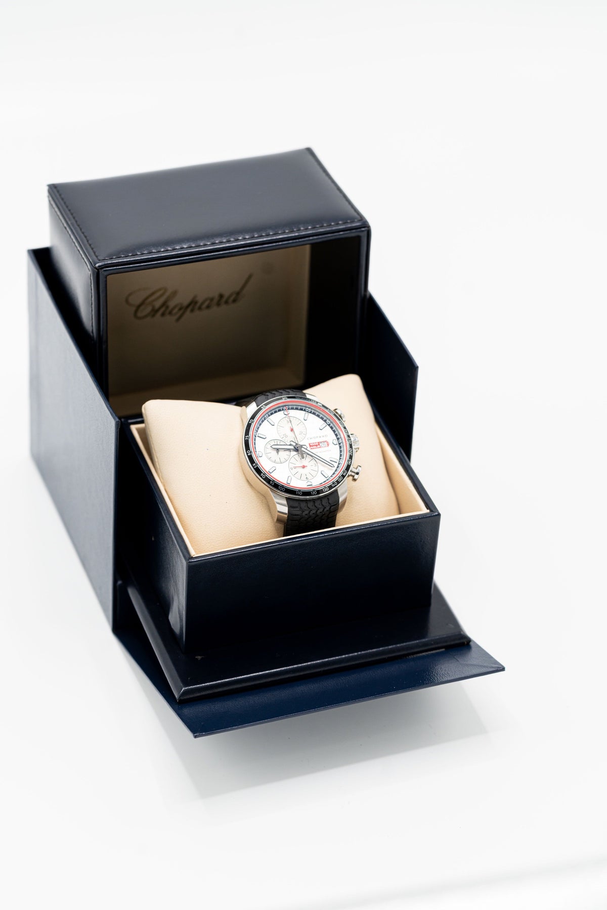 Chopard Mille Miglia Chronographe – Cadran argenté et bracelet noir