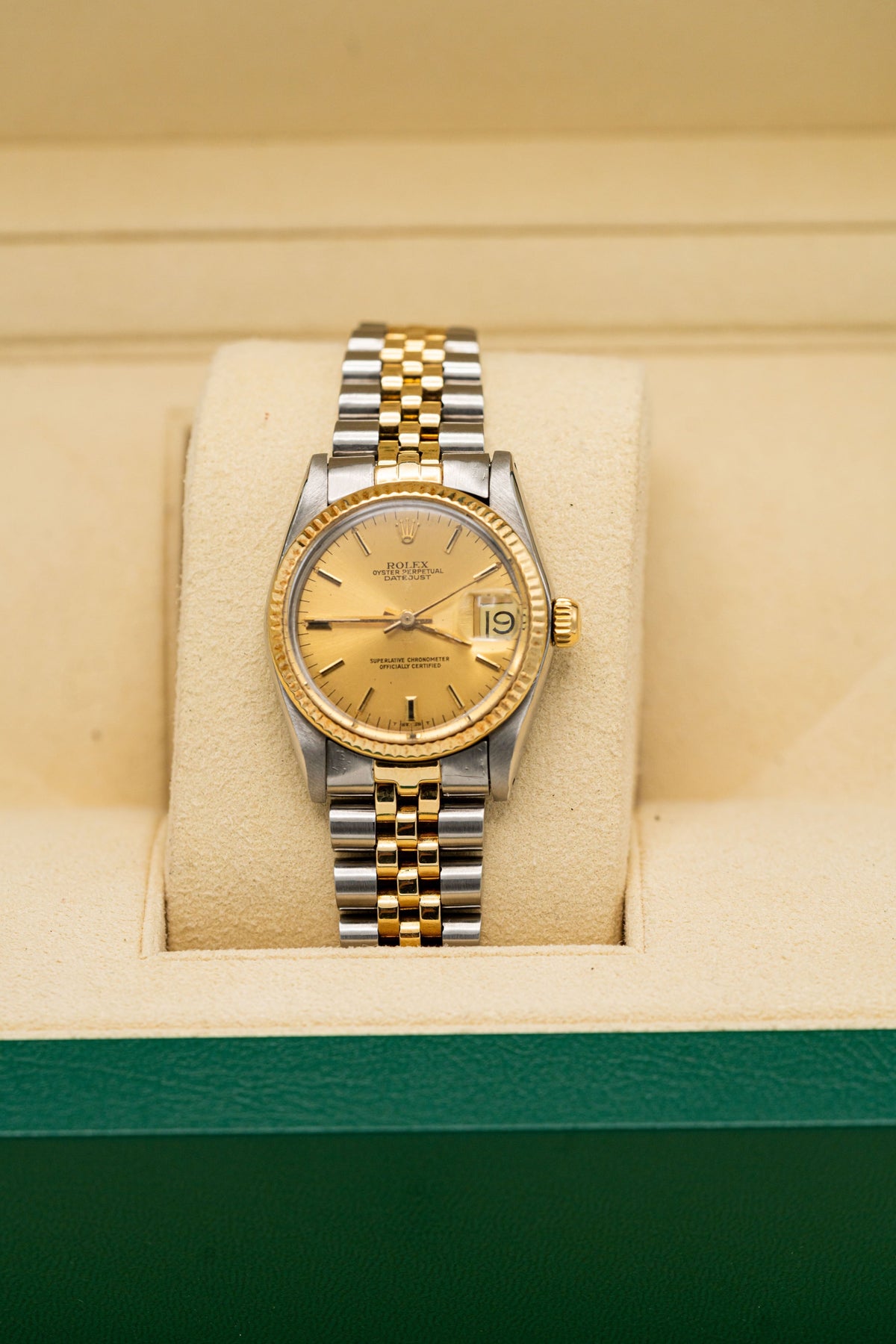 Rolex Datejust – Cadran champagne et bracelet Jubilee bicolore