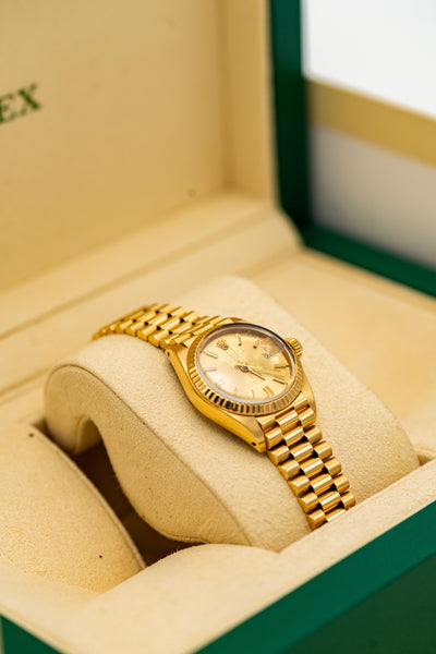 Rolex Lady-Datejust – Tons dorés et cadran champagne