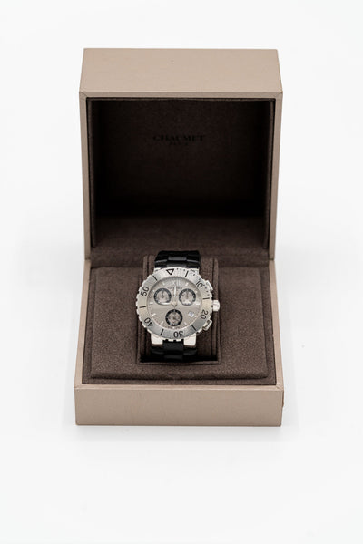 Chaumet Class One Chronographe – Cadran argenté et bracelet noir