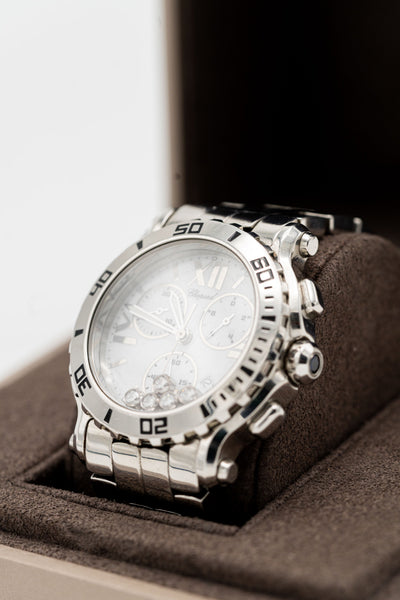 Chopard Happy Sport Chronographe – Cadran blanc et pierres mobiles
